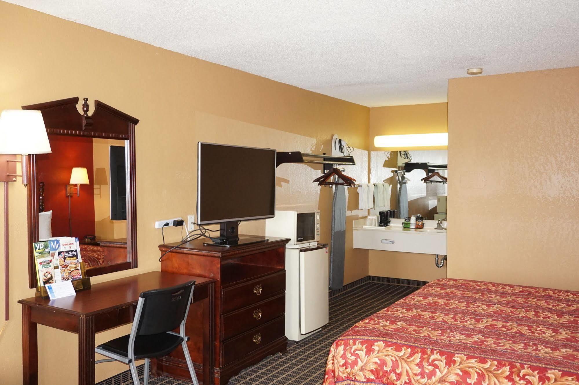 Star Plus Inn & Suites Selmer Exterior foto