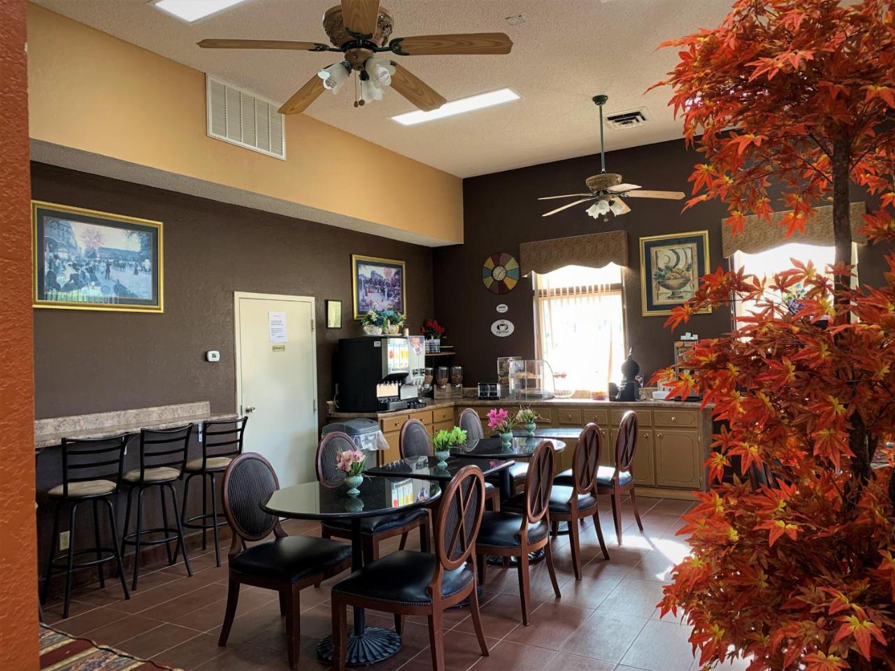 Star Plus Inn & Suites Selmer Exterior foto